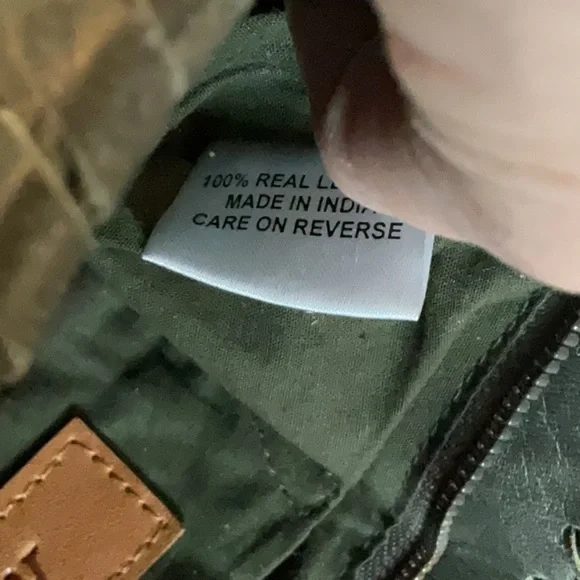 Raj LA gray leather crossbody w/fringe, chain & leather strap - Picture 7 of 7